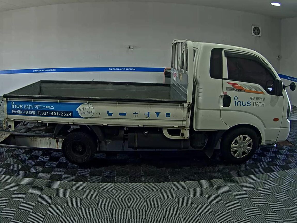 KIA BONGO III CARGO CRDi KING CAB EXTRA LONG WHEELBASE 2017 - zdjęcie 4