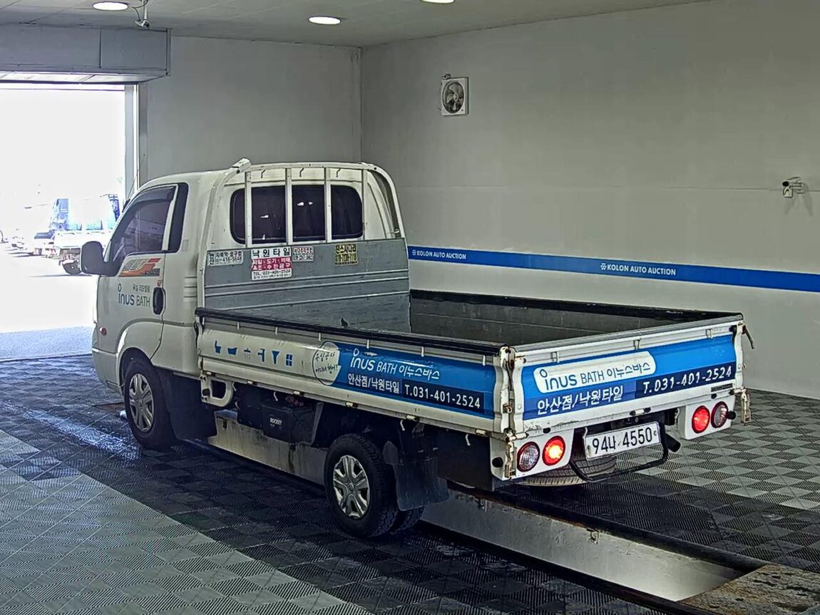 KIA BONGO III CARGO CRDi KING CAB EXTRA LONG WHEELBASE 2017 - zdjęcie 6