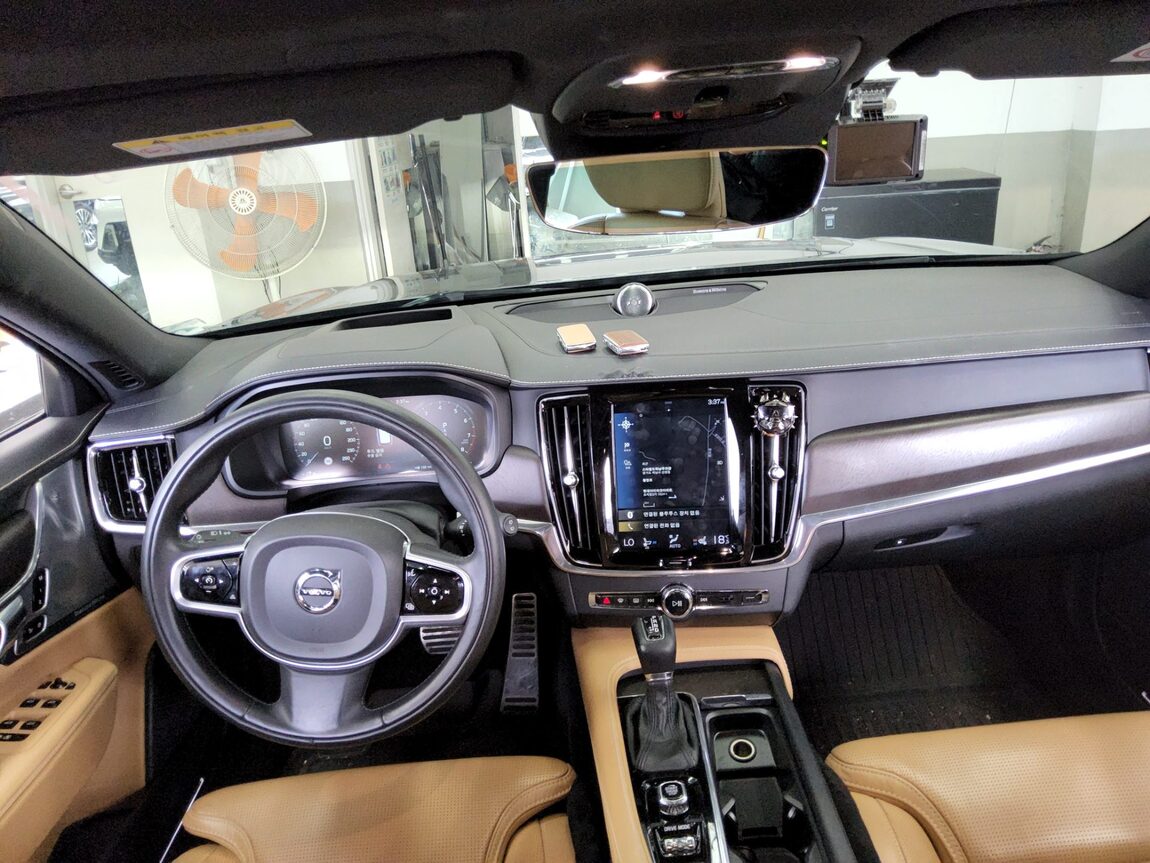 VOLVO V90 CROSS COUNTRY 2.0 T5 AWD PRO 2019 - zdjęcie 11