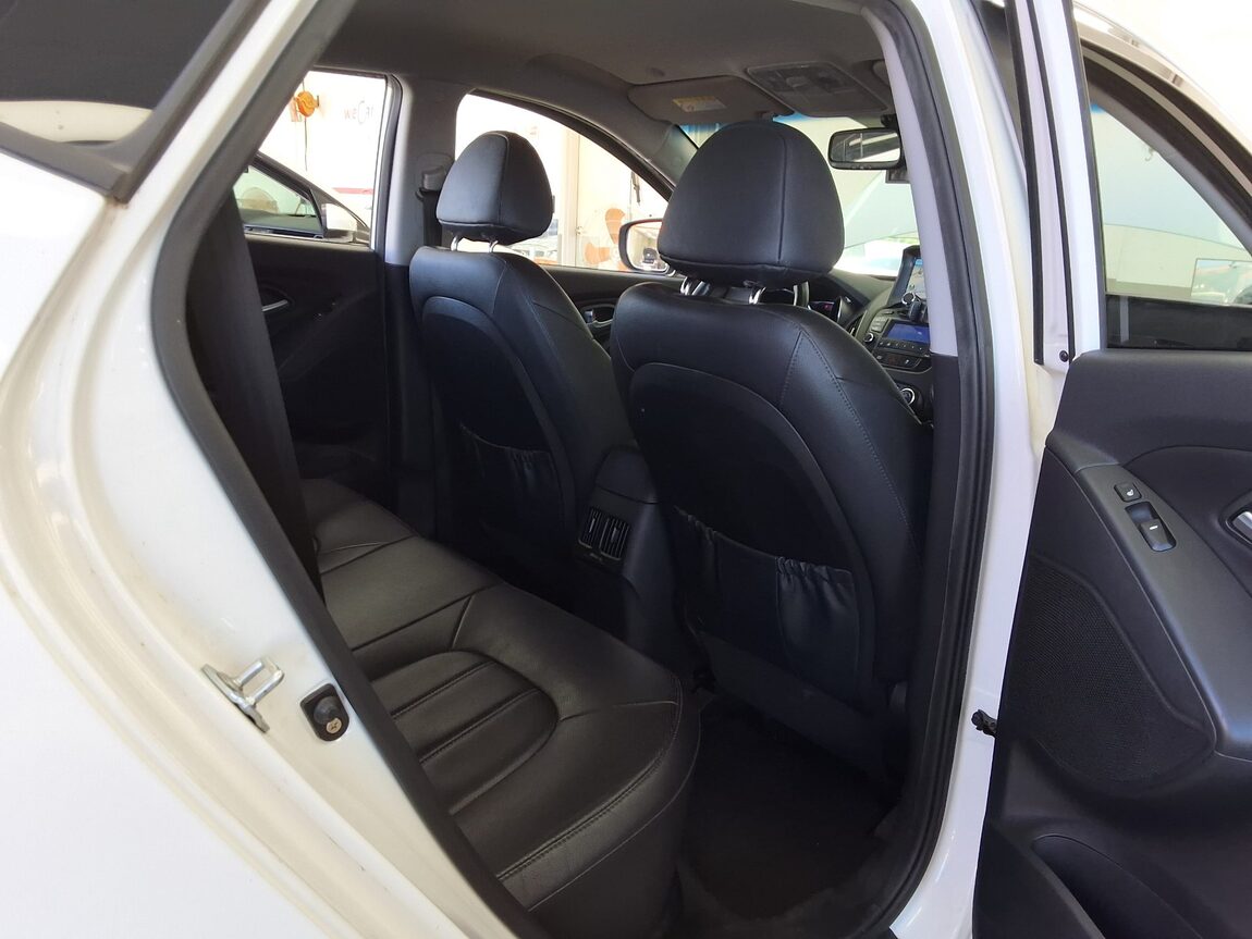 HYUNDAI NEW TUCSON ix DIESEL R2.0 2WD MODERN 2014 - zdjęcie 13