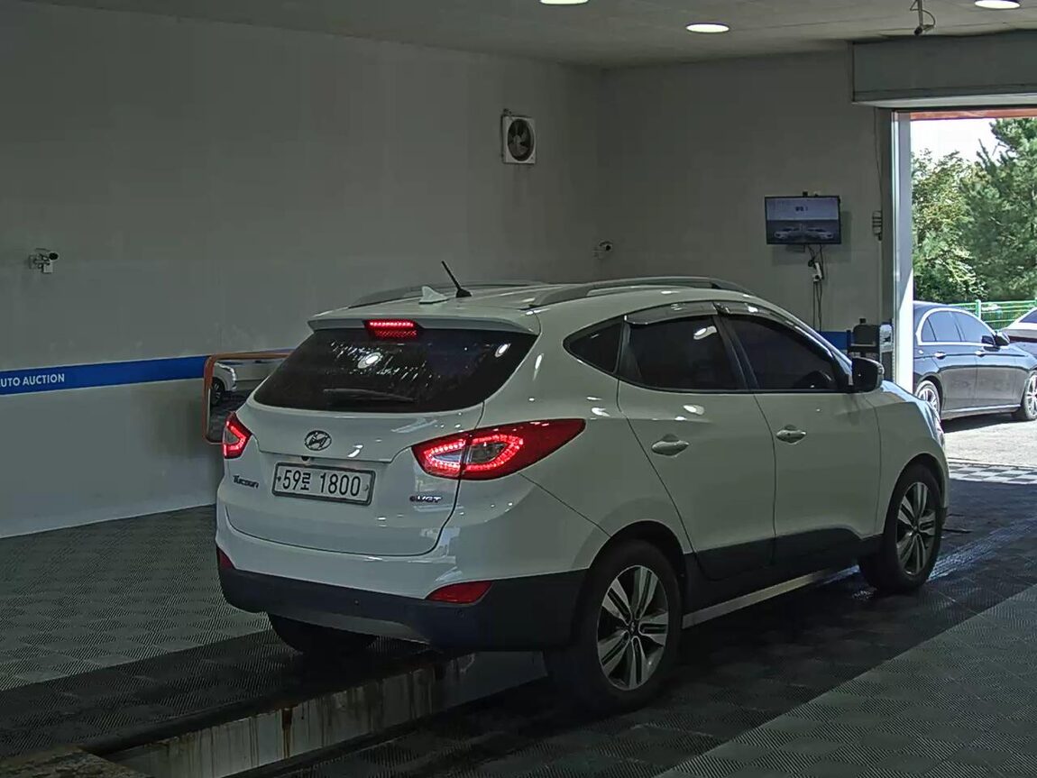 HYUNDAI NEW TUCSON ix DIESEL R2.0 2WD MODERN 2014 - zdjęcie 5