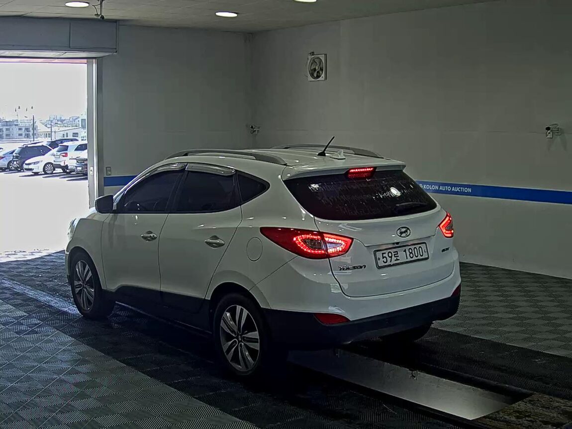 HYUNDAI NEW TUCSON ix DIESEL R2.0 2WD MODERN 2014 - zdjęcie 6
