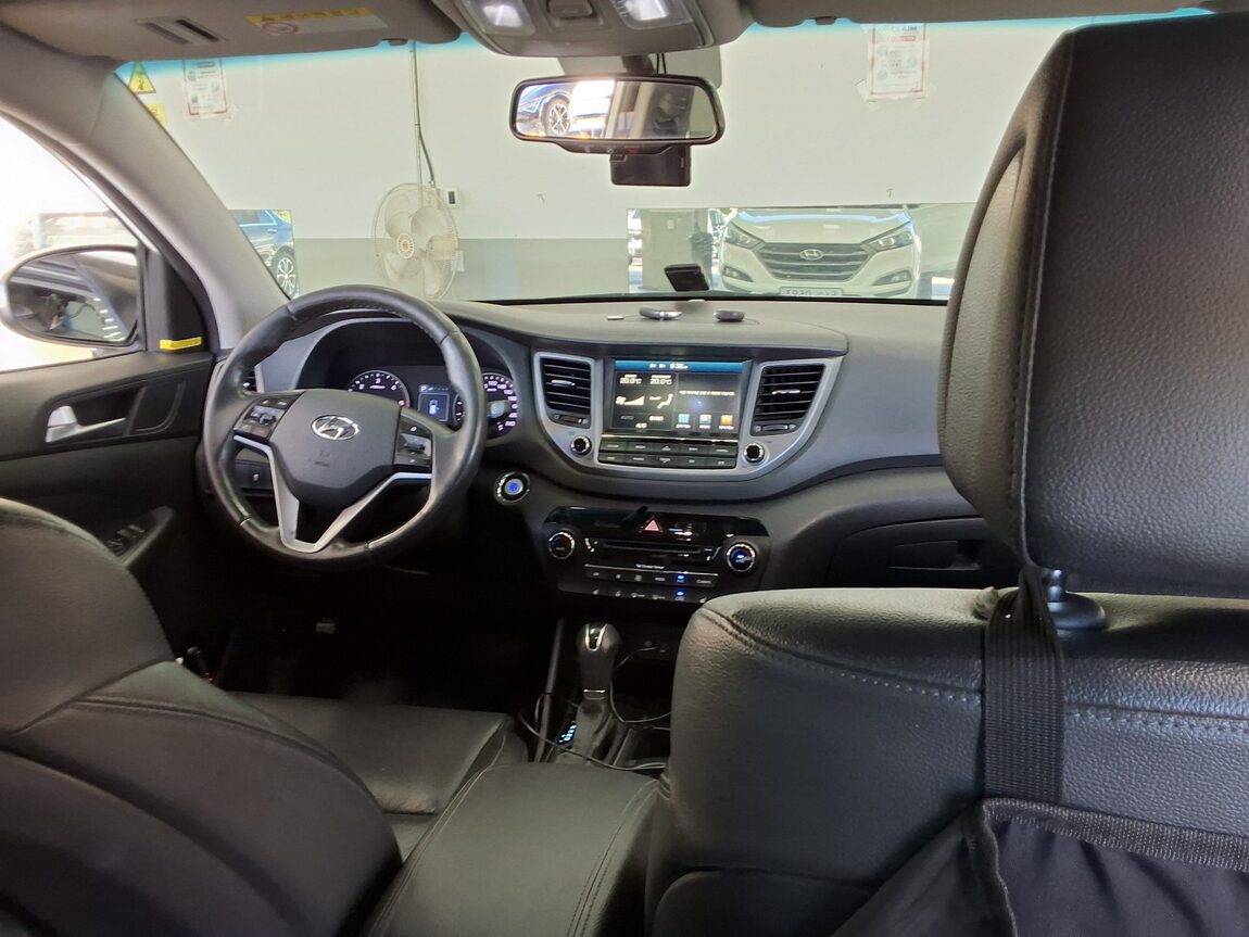 HYUNDAI ALL NEW TUCSON DIESEL 1.7 2WD MODERN 2016 - zdjęcie 11