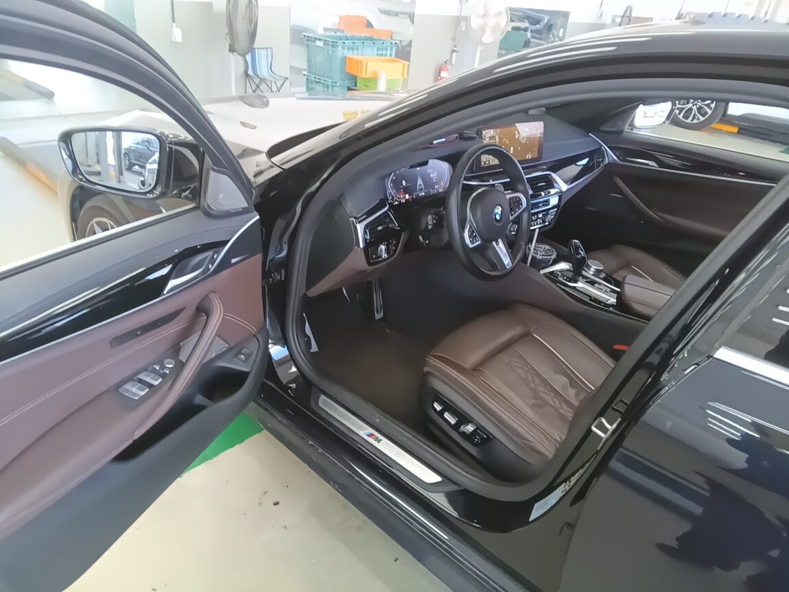 BMW 5 SERIES (7TH GEN) 530i xDRIVE M SPORT PACK 2022 - zdjęcie 10