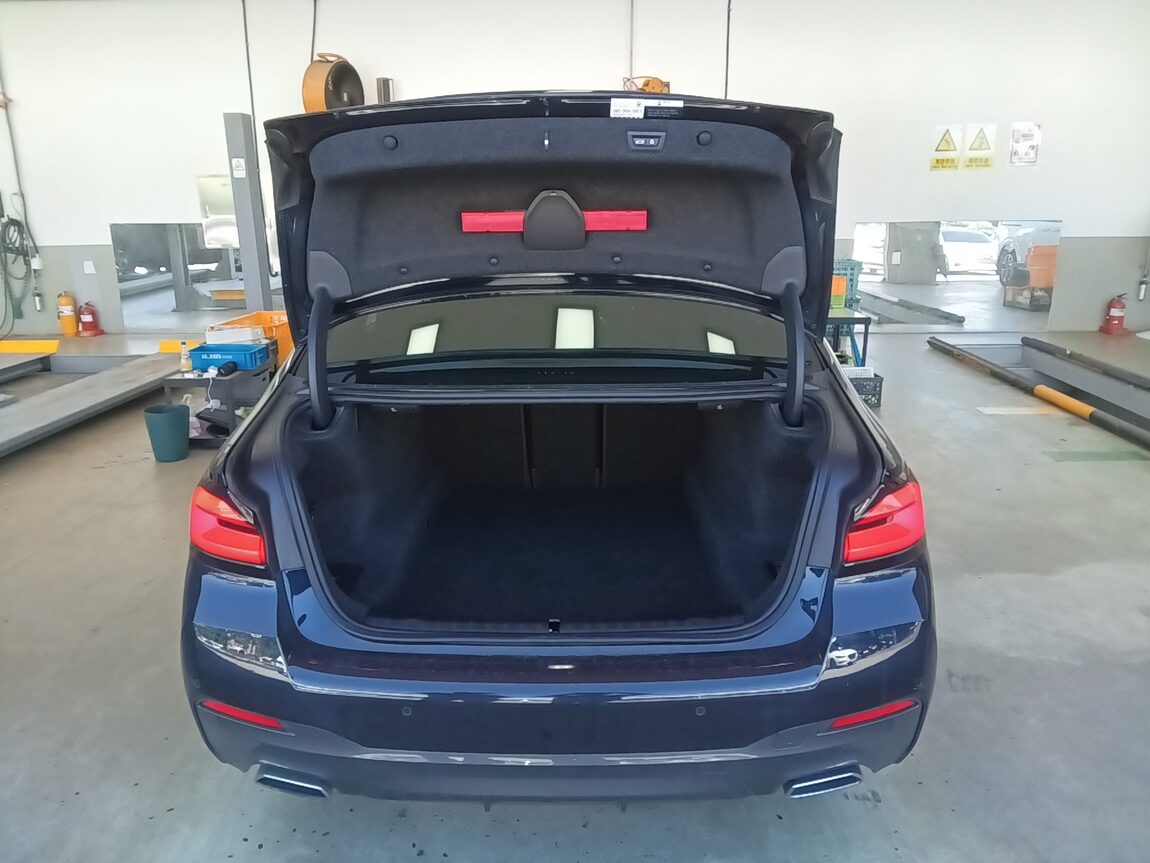 BMW 5 SERIES (7TH GEN) 530i xDRIVE M SPORT PACK 2022 - zdjęcie 15