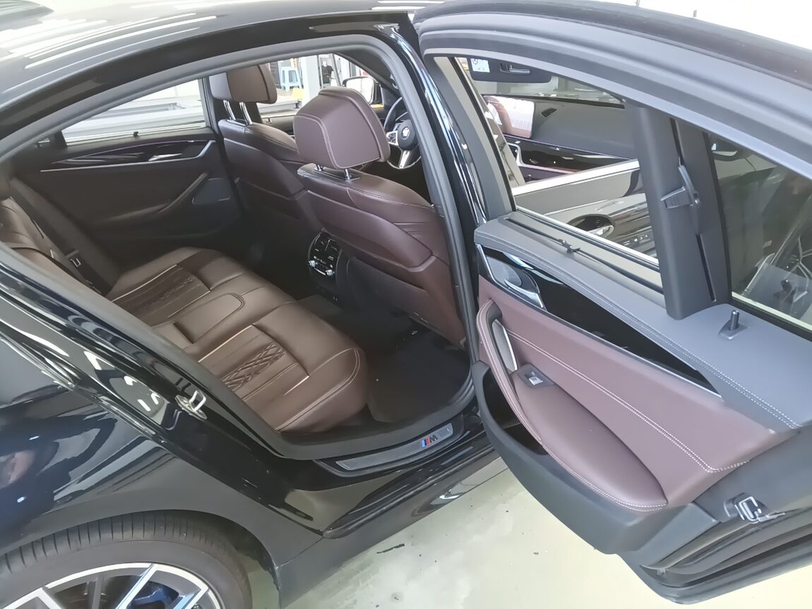 BMW 5 SERIES (7TH GEN) 530i xDRIVE M SPORT PACK 2022 - zdjęcie 13