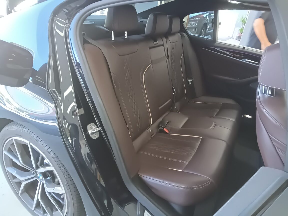 BMW 5 SERIES (7TH GEN) 530i xDRIVE M SPORT PACK 2022 - zdjęcie 21