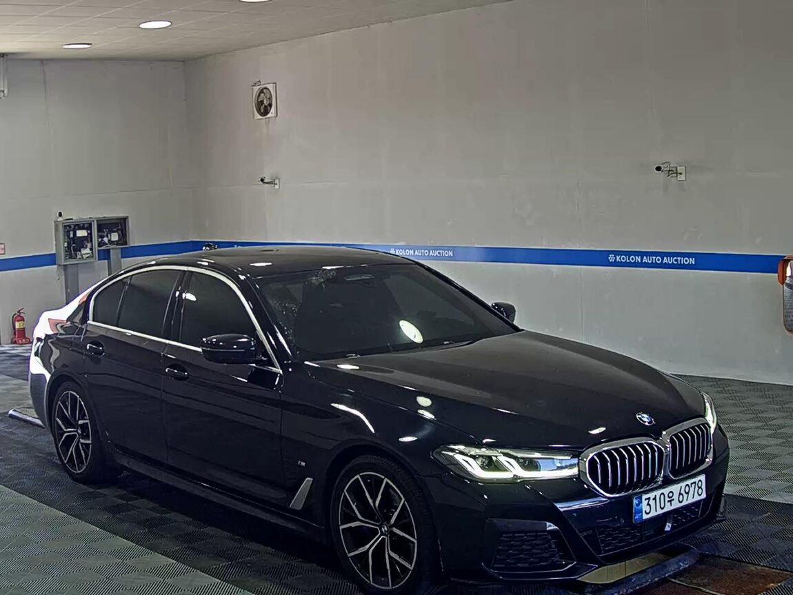 BMW 5 SERIES (7TH GEN) 530i xDRIVE M SPORT PACK 2022 - zdjęcie 3