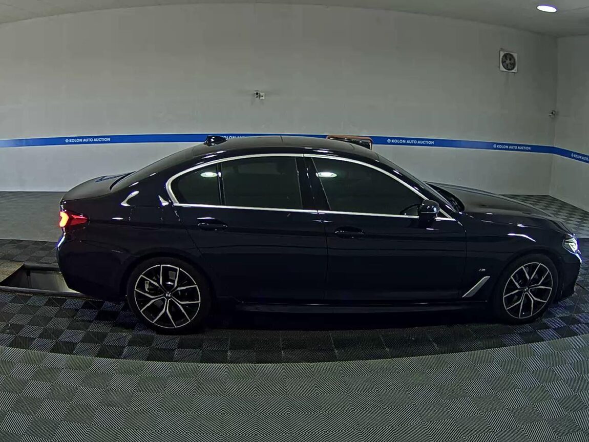 BMW 5 SERIES (7TH GEN) 530i xDRIVE M SPORT PACK 2022 - zdjęcie 4