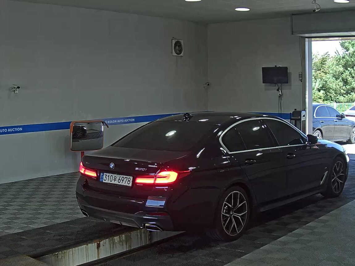 BMW 5 SERIES (7TH GEN) 530i xDRIVE M SPORT PACK 2022 - zdjęcie 5