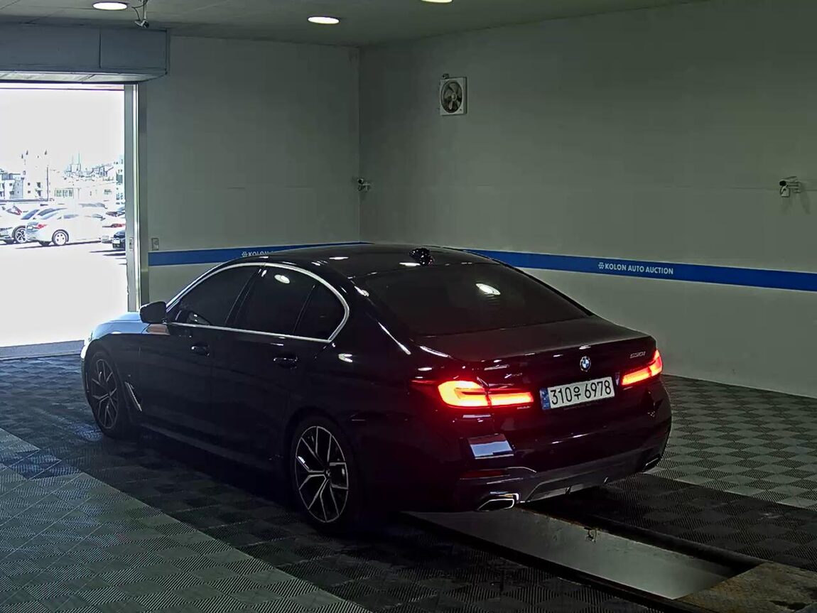 BMW 5 SERIES (7TH GEN) 530i xDRIVE M SPORT PACK 2022 - zdjęcie 6