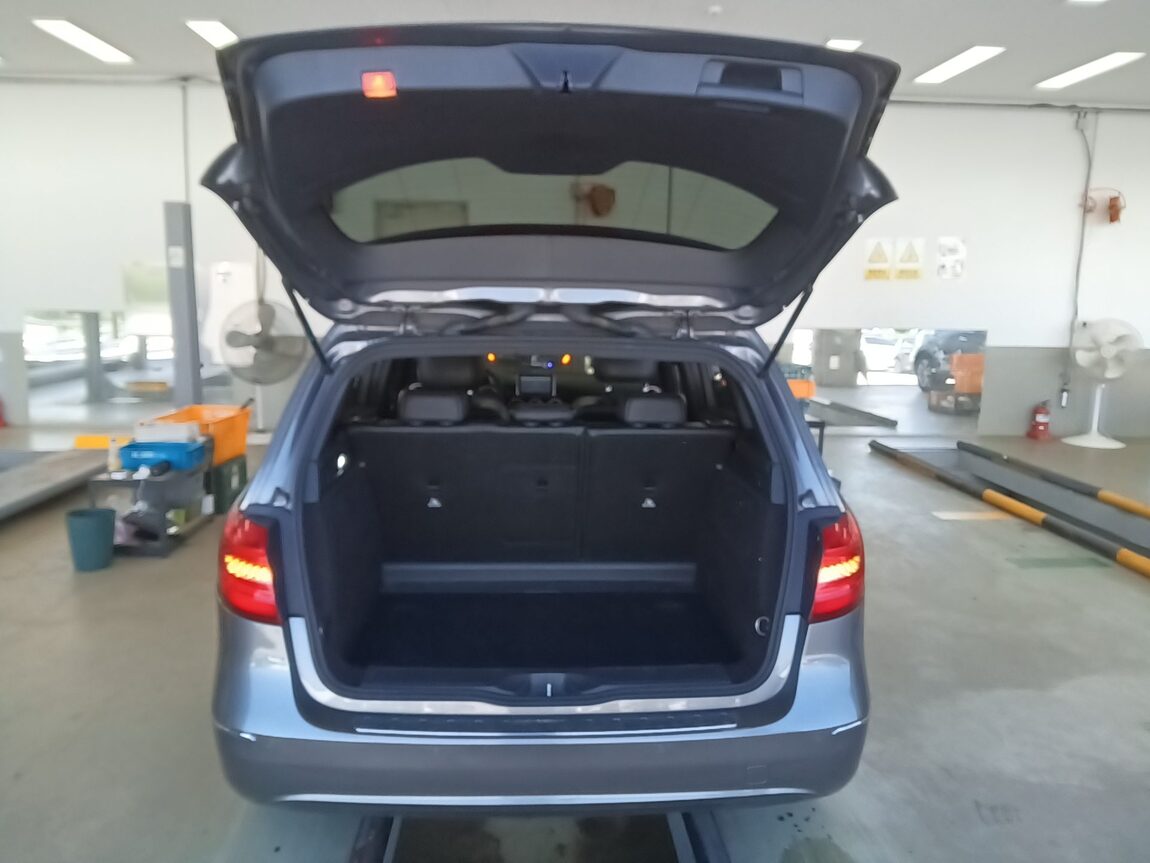 MERCEDES-BENZ B-CLASS (2ND GEN) B200 CDI BLUE EFFICIENCY 2014 - zdjęcie 15