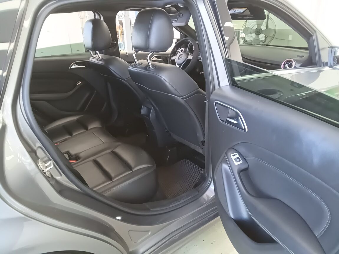 MERCEDES-BENZ B-CLASS (2ND GEN) B200 CDI BLUE EFFICIENCY 2014 - zdjęcie 13