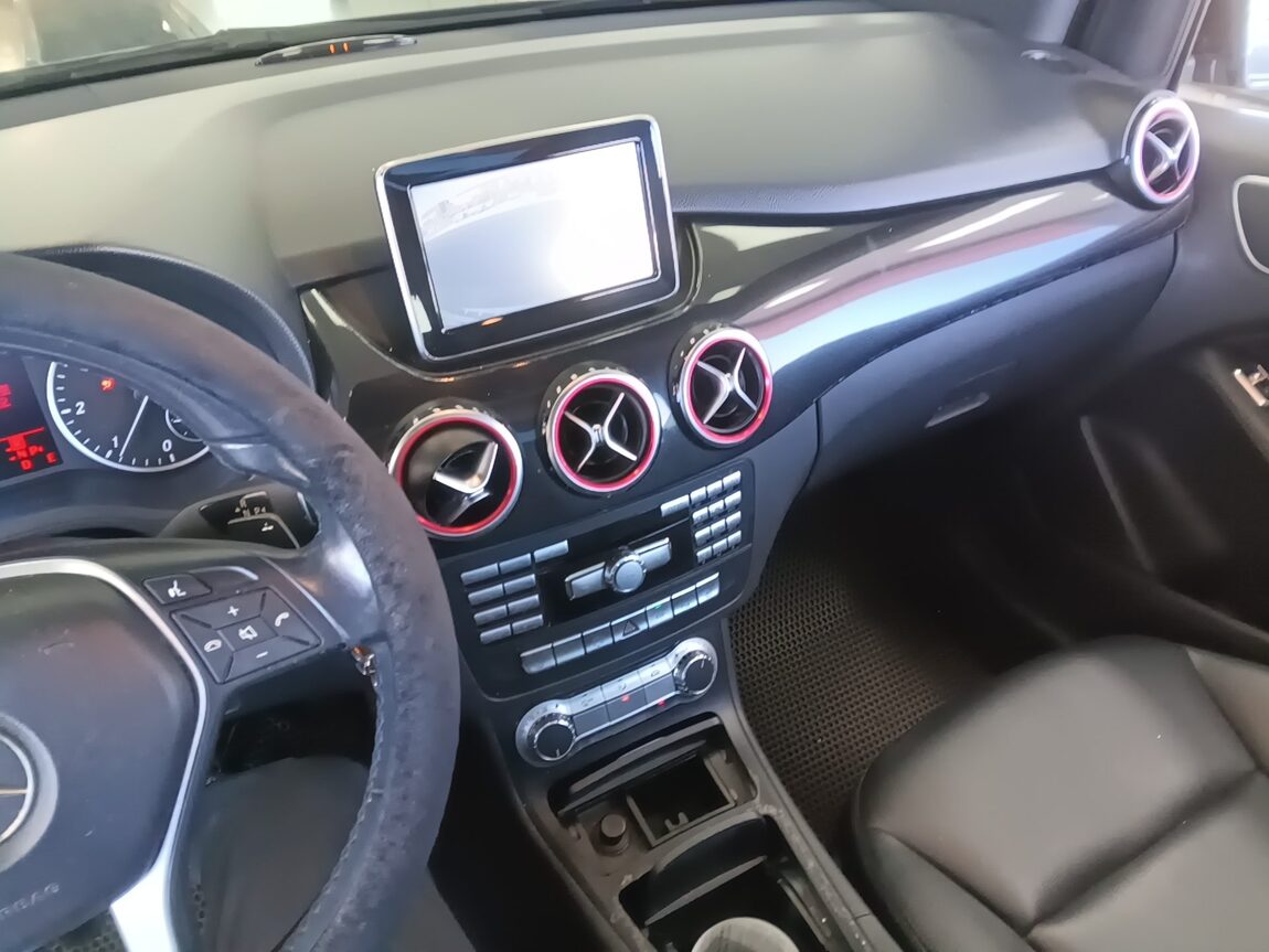MERCEDES-BENZ B-CLASS (2ND GEN) B200 CDI BLUE EFFICIENCY 2014 - zdjęcie 36