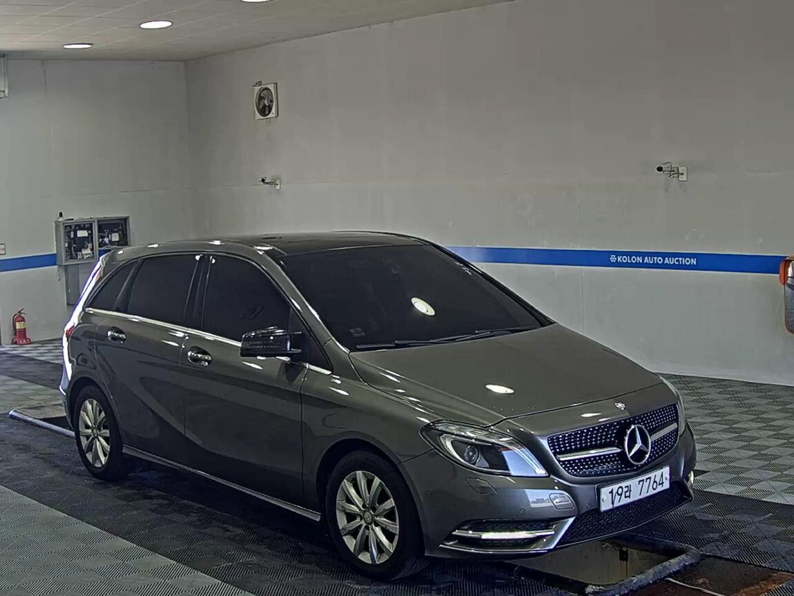 MERCEDES-BENZ B-CLASS (2ND GEN) B200 CDI BLUE EFFICIENCY 2014 - zdjęcie 3