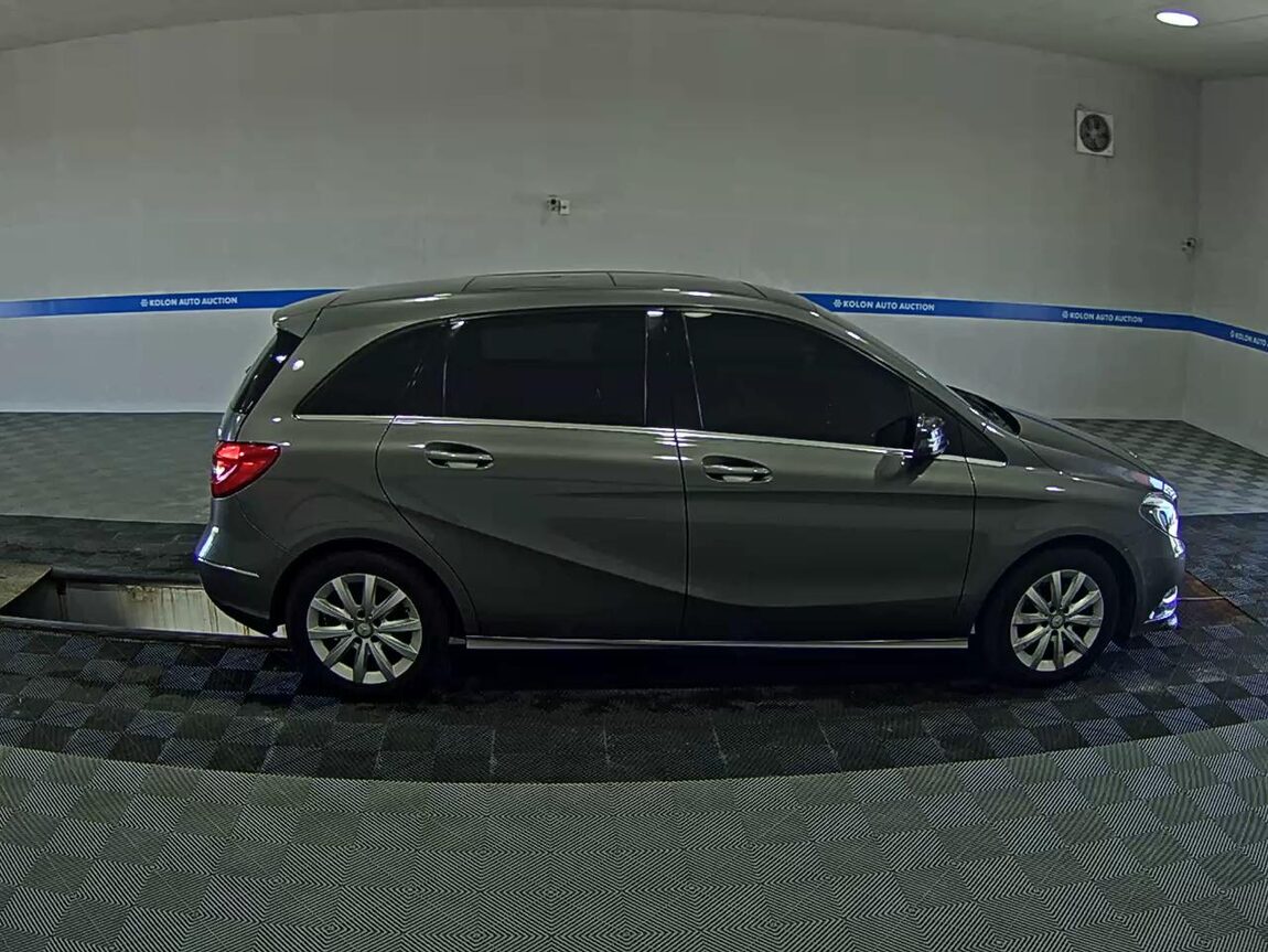 MERCEDES-BENZ B-CLASS (2ND GEN) B200 CDI BLUE EFFICIENCY 2014 - zdjęcie 4