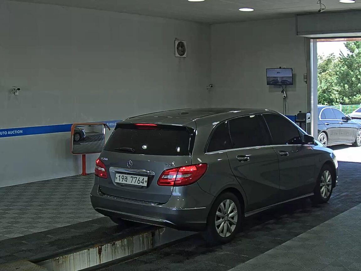 MERCEDES-BENZ B-CLASS (2ND GEN) B200 CDI BLUE EFFICIENCY 2014 - zdjęcie 5
