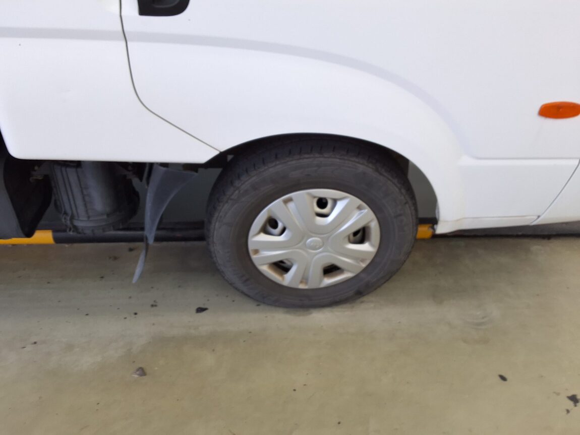 KIA THE NEW BONGO III CARGO WING BODY ELECTRIC 2021 - zdjęcie 23