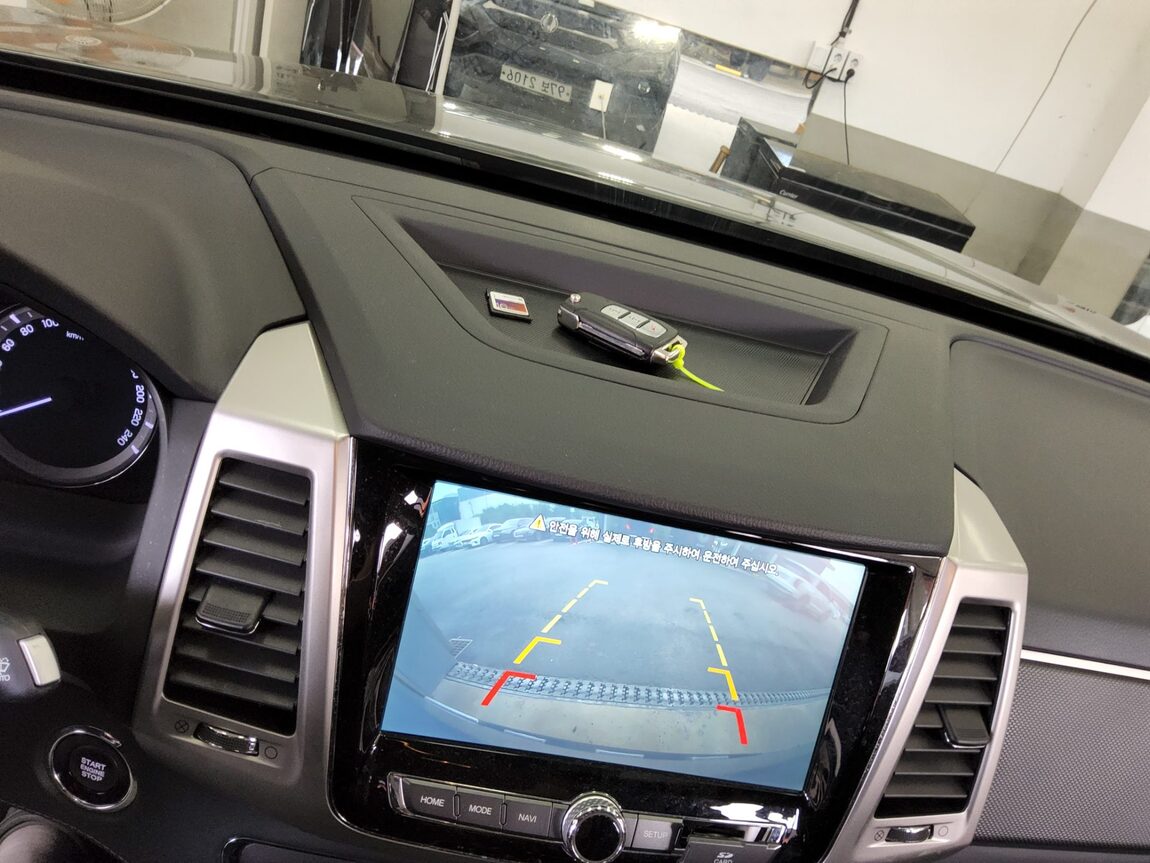 KG MOBILITY (SSANGYONG) REXTON SPORTS 2.2 4WD PRESTIGE 2018 - zdjęcie 17
