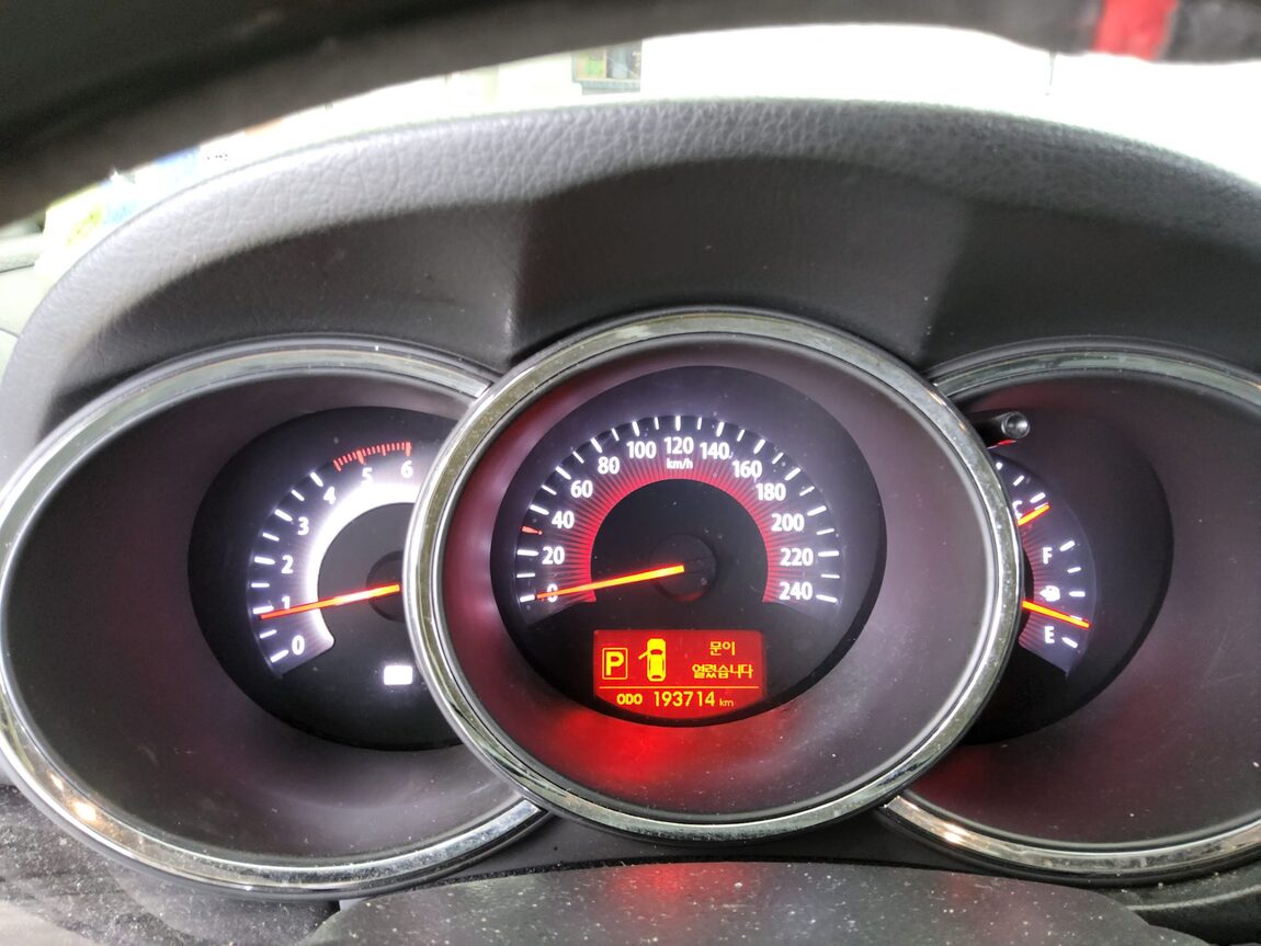 KIA SORENTO R DIESEL 2.2 2WD TLX LUXURY MODEL 2010 - zdjęcie 9