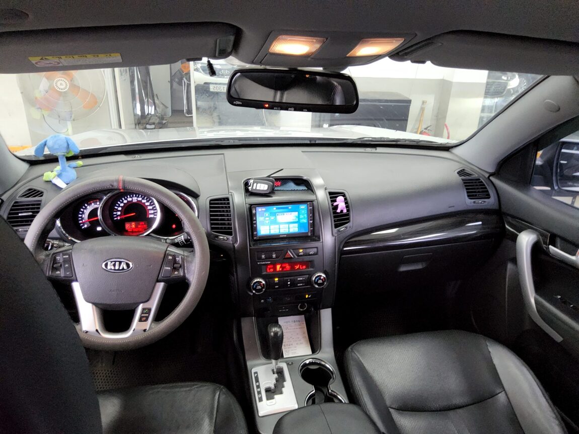 KIA SORENTO R DIESEL 2.2 2WD TLX LUXURY MODEL 2010 - zdjęcie 11