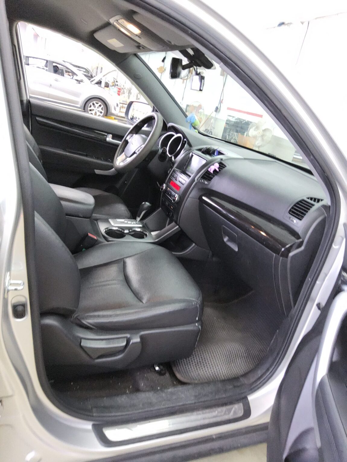 KIA SORENTO R DIESEL 2.2 2WD TLX LUXURY MODEL 2010 - zdjęcie 14