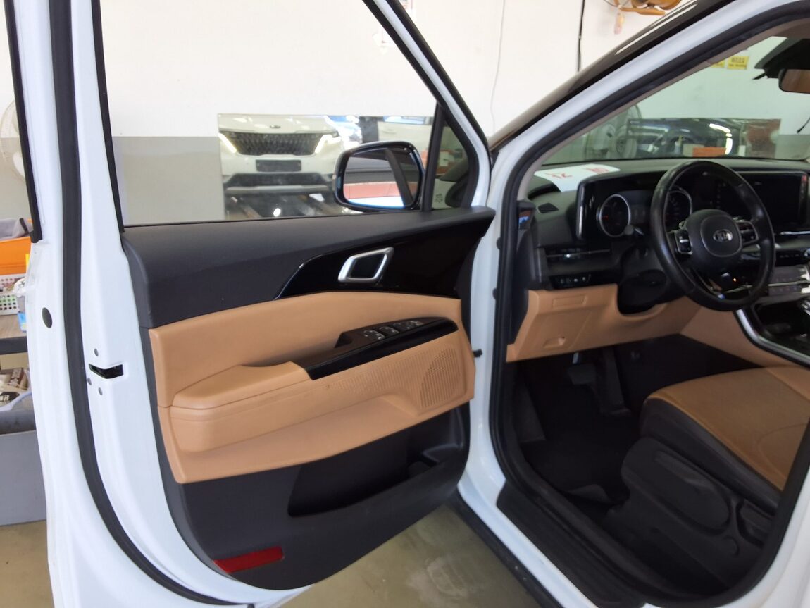 KIA NEW CARNIVAL (KA4) 9-SEATER DIESEL PRESTIGE 2021 - zdjęcie 10