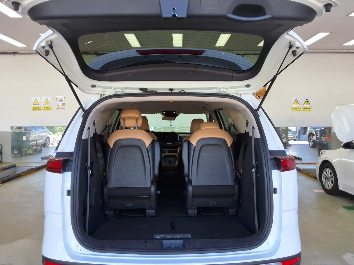 KIA NEW CARNIVAL (KA4) 9-SEATER DIESEL PRESTIGE 2021 - zdjęcie 15