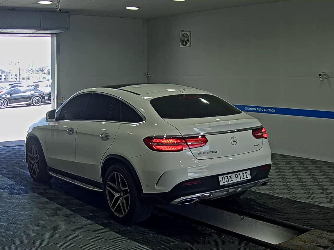 MERCEDES-BENZ GLE-CLASS (3RD GEN) GLE 350D 4MATIC COUPE 2017 - zdjęcie 6