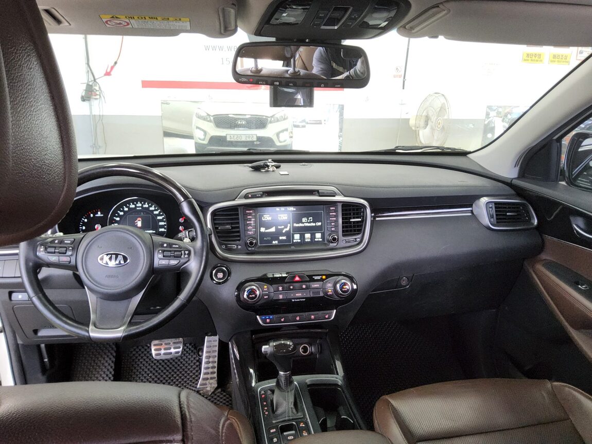 KIA ALL NEW SORENTO R2.2 4WD NOBLESSE SPECIAL 2016 - zdjęcie 11