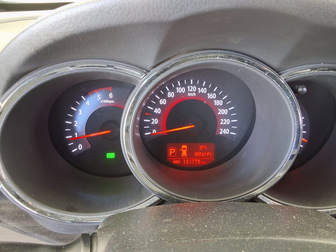KIA SORENTO R DIESEL 2.2 4WD TLX LUXURY MODEL 2010 - zdjęcie 9