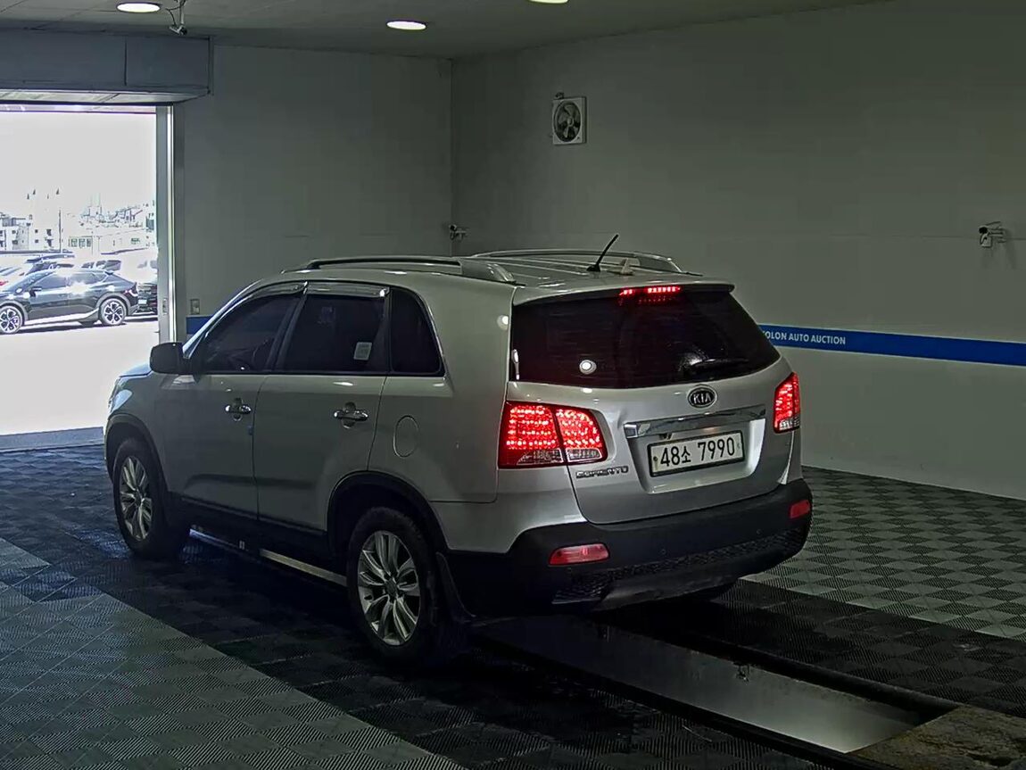 KIA SORENTO R DIESEL 2.2 4WD TLX LUXURY MODEL 2010 - zdjęcie 6