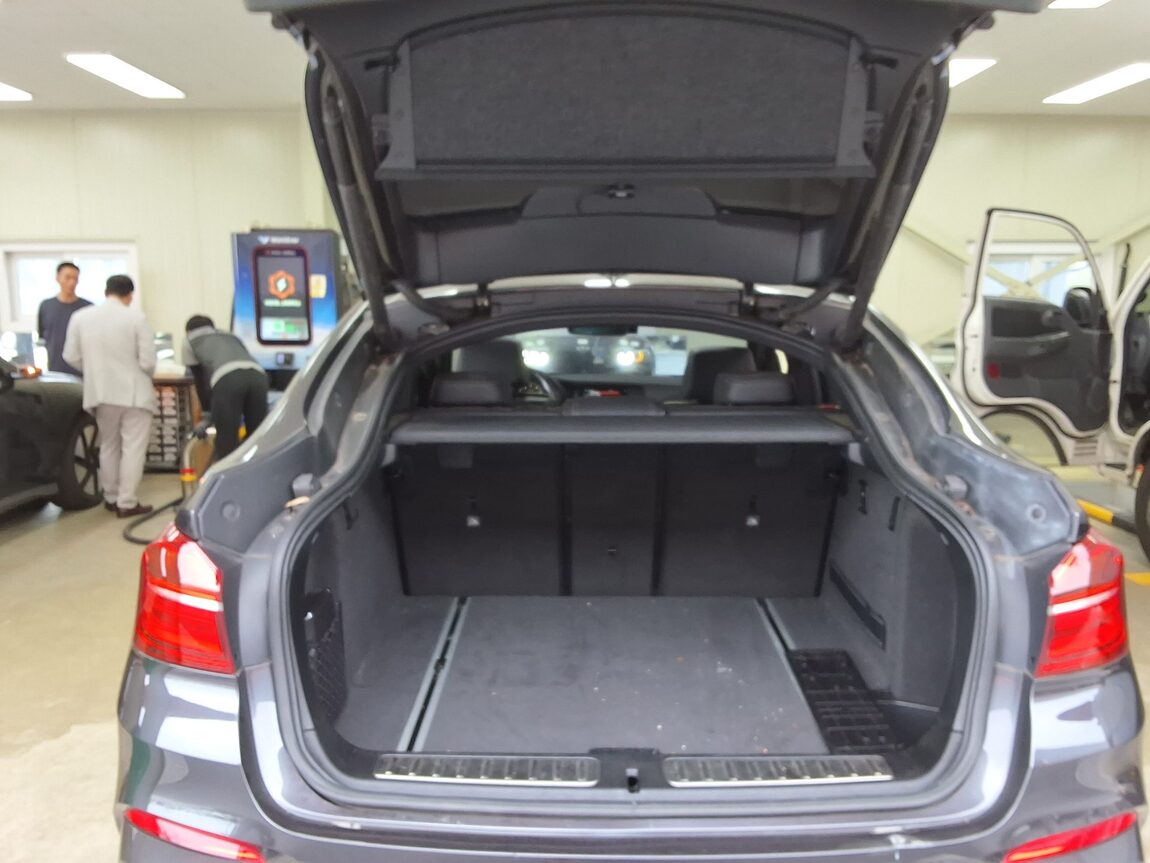 BMW X4 30d xDRIVE M SPORT PACK 2015 - zdjęcie 16