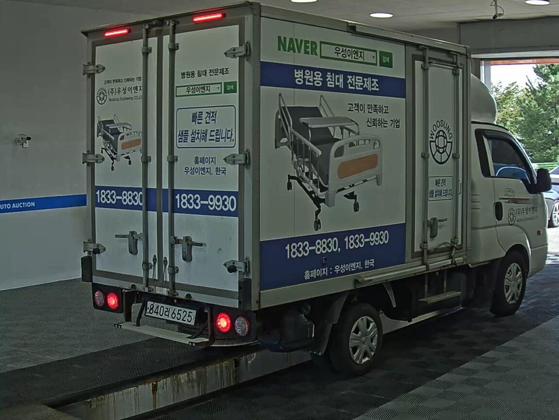 KIA THE NEW BONGO III CARGO BUILT-IN BOX TRUCK PLUS MODEL 2022 - zdjęcie 5