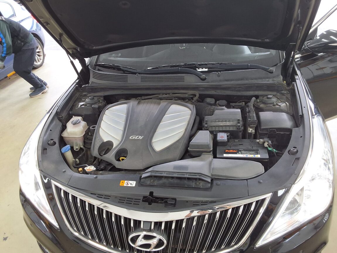 HYUNDAI GRANDEUR HG HG 300 EXCLUSIVE 2013 - zdjęcie 21