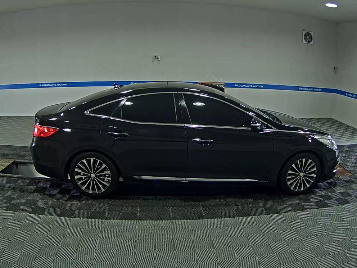 HYUNDAI GRANDEUR HG HG 300 EXCLUSIVE 2013 - zdjęcie 4