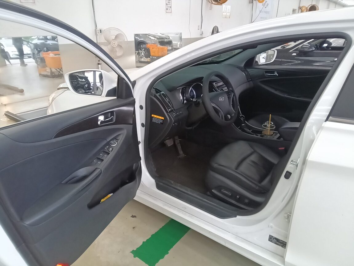 HYUNDAI SONATA THE BRILLIANT LPi DISABLED VEHICLE SMART 2013 - zdjęcie 10