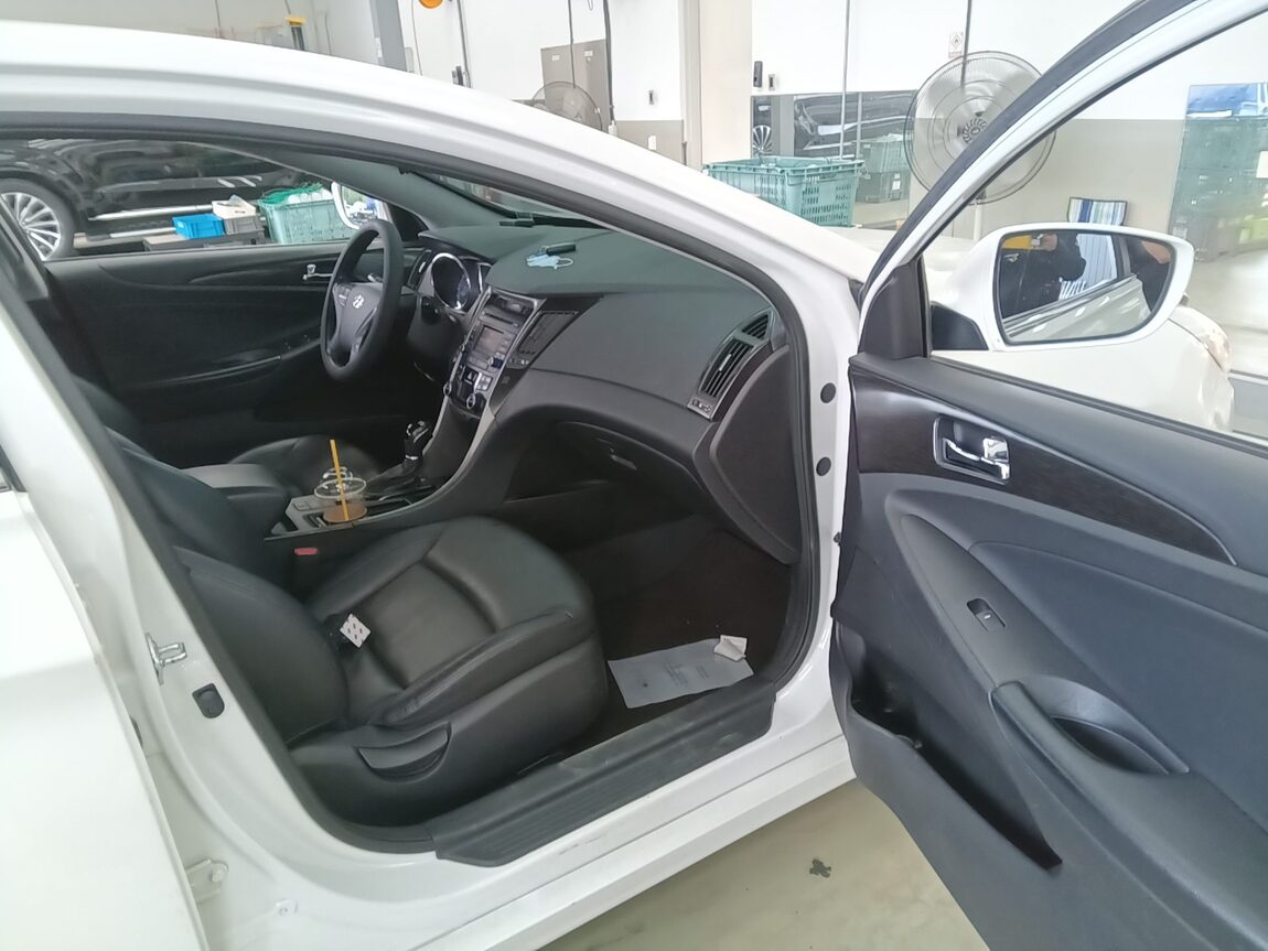 HYUNDAI SONATA THE BRILLIANT LPi DISABLED VEHICLE SMART 2013 - zdjęcie 14