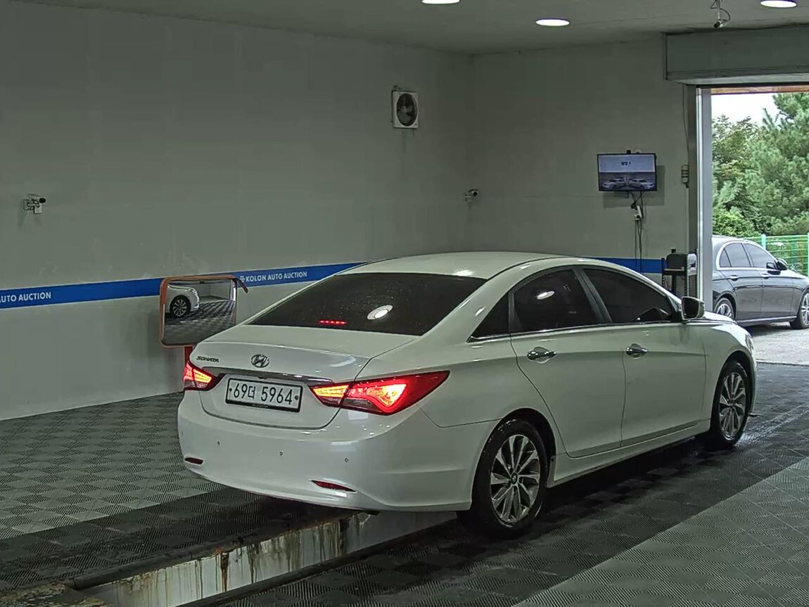 HYUNDAI SONATA THE BRILLIANT LPi DISABLED VEHICLE SMART 2013 - zdjęcie 5
