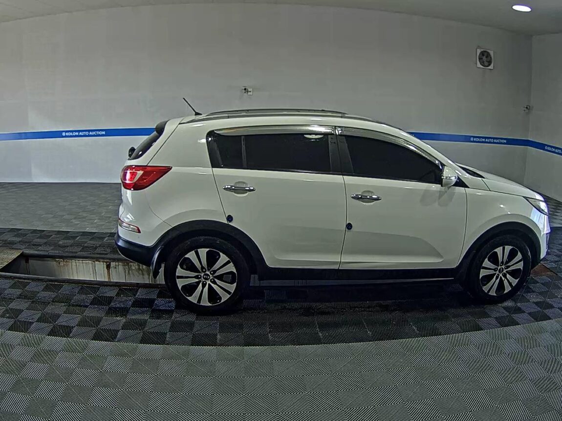 KIA SPORTAGE R DIESEL R2.0 2WD TLX LUXURY MODEL 2011 - zdjęcie 4