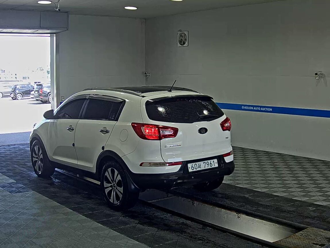 KIA SPORTAGE R DIESEL R2.0 2WD TLX LUXURY MODEL 2011 - zdjęcie 6