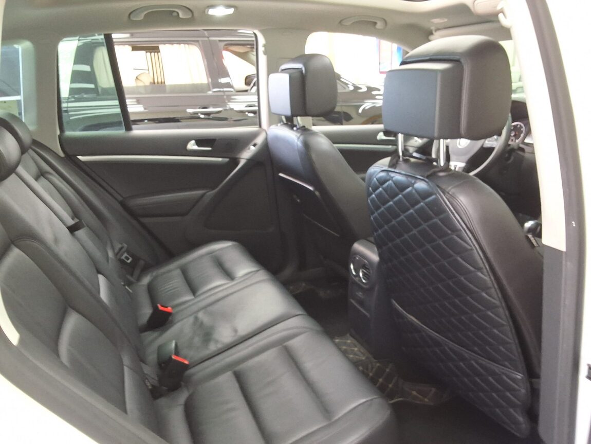 VOLKSWAGEN TIGUAN 2.0 TDI BLUEMOTION PREMIUM 2016 - zdjęcie 14