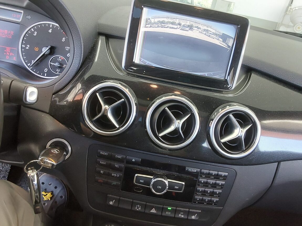 MERCEDES-BENZ B-CLASS (2ND GEN) B200 CDI BLUE EFFICIENCY 2015 - zdjęcie 17