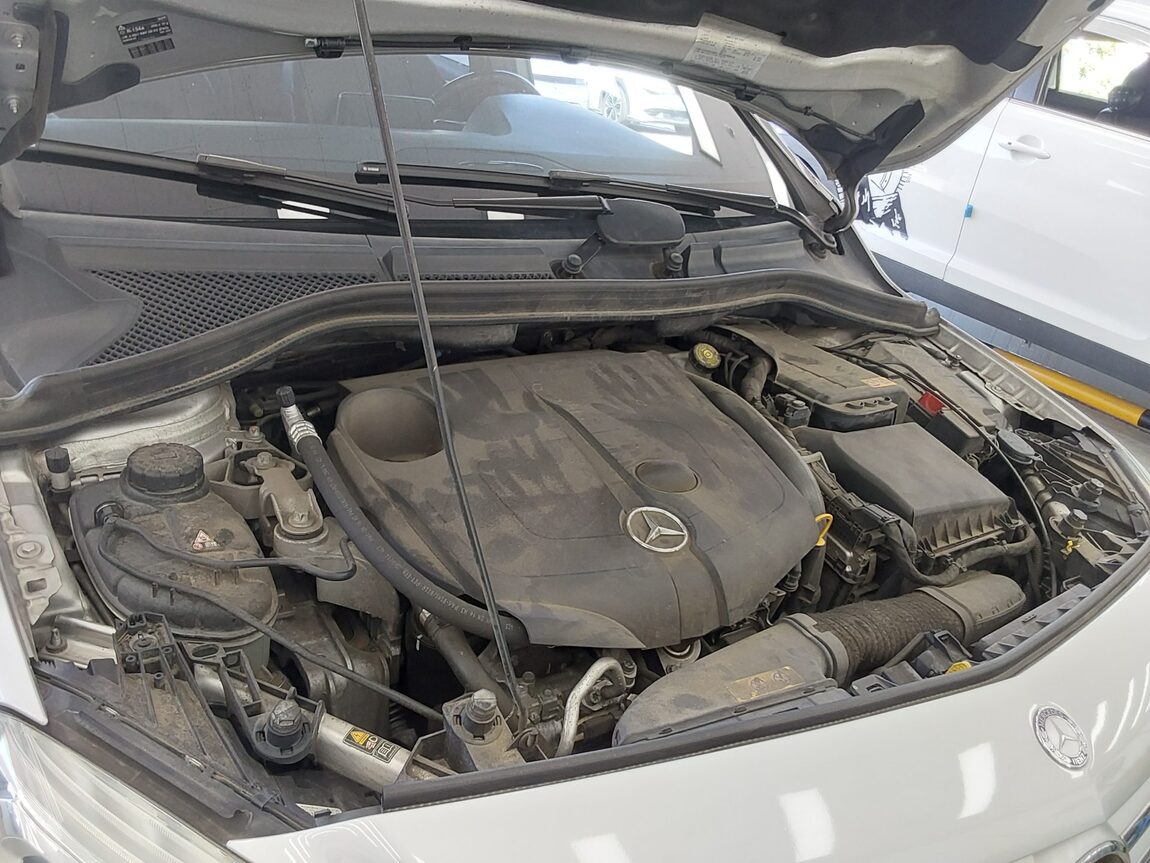 MERCEDES-BENZ B-CLASS (2ND GEN) B200 CDI BLUE EFFICIENCY 2015 - zdjęcie 18
