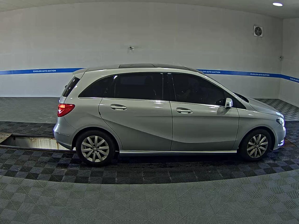MERCEDES-BENZ B-CLASS (2ND GEN) B200 CDI BLUE EFFICIENCY 2015 - zdjęcie 4