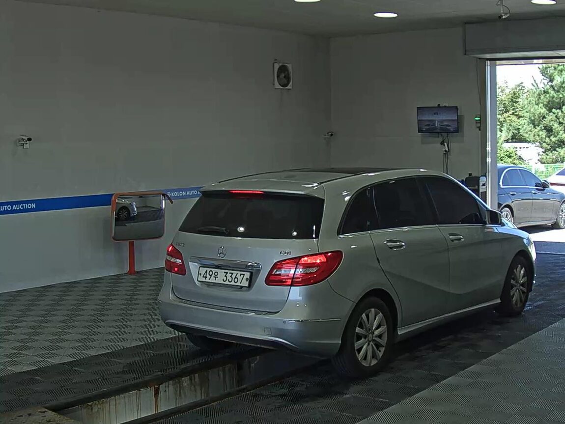 MERCEDES-BENZ B-CLASS (2ND GEN) B200 CDI BLUE EFFICIENCY 2015 - zdjęcie 5