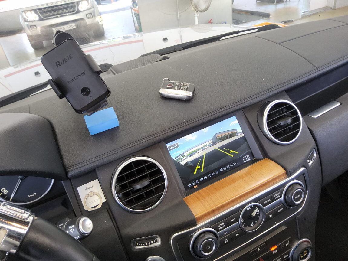 LAND ROVER DISCOVERY 4 3.0 SDV6 SE 2015 - zdjęcie 17