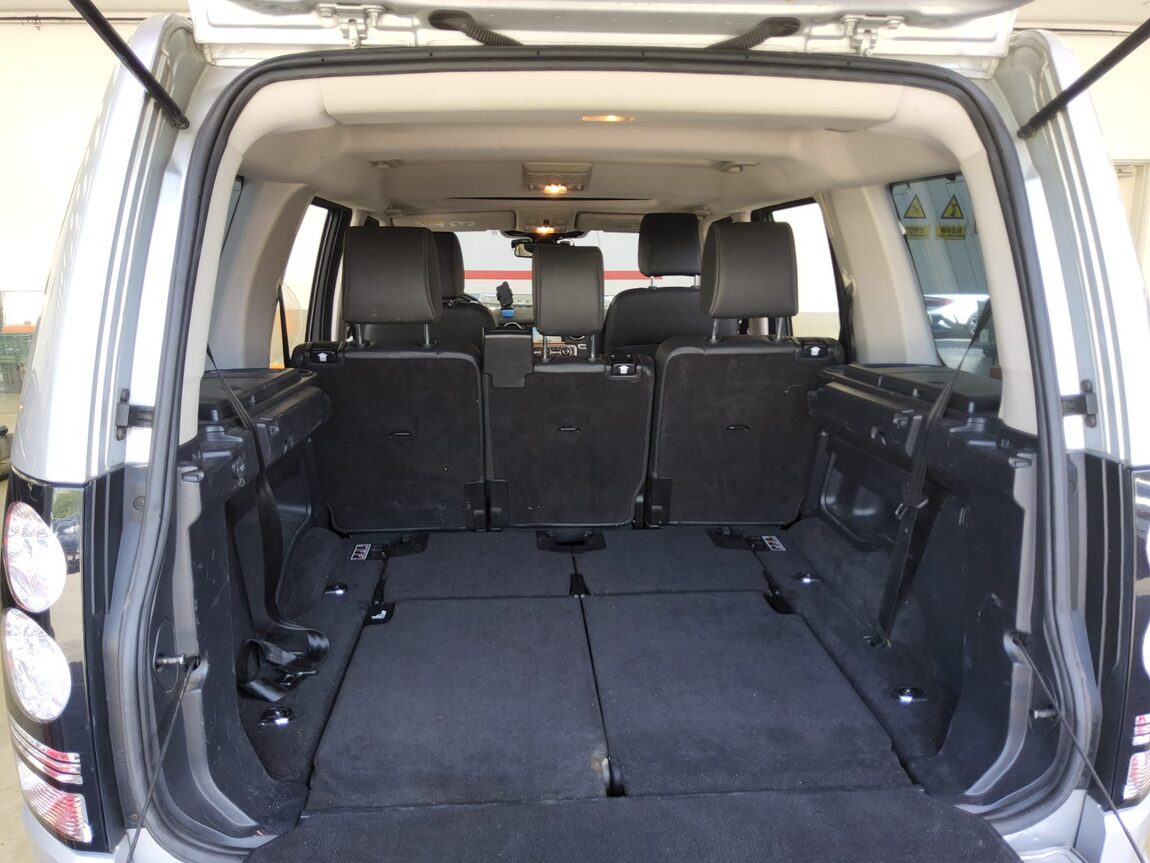 LAND ROVER DISCOVERY 4 3.0 SDV6 SE 2015 - zdjęcie 15
