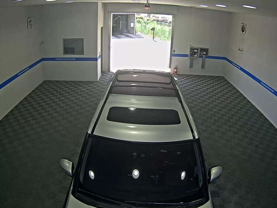 LAND ROVER DISCOVERY 4 3.0 SDV6 SE 2015 - zdjęcie 7
