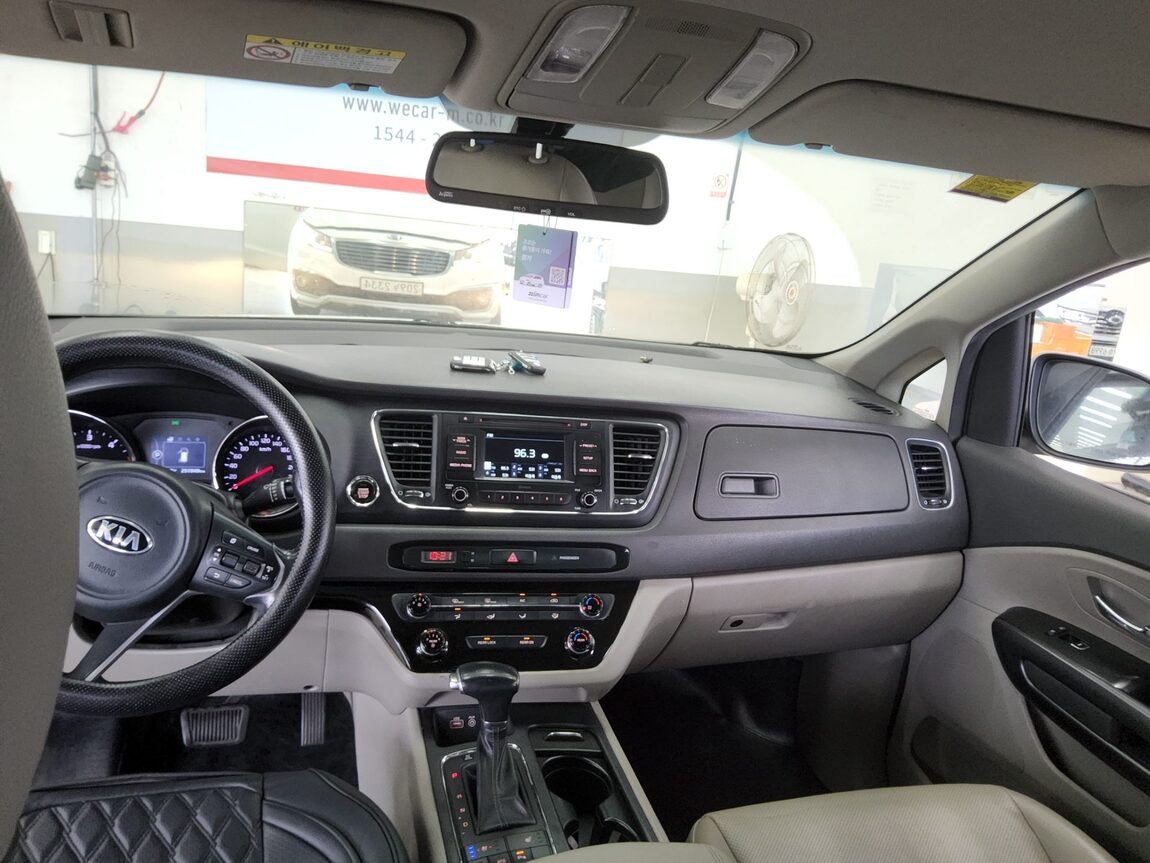 KIA ALL NEW CARNIVAL 9-SEATER DIESEL LUXURY 2018 - zdjęcie 11